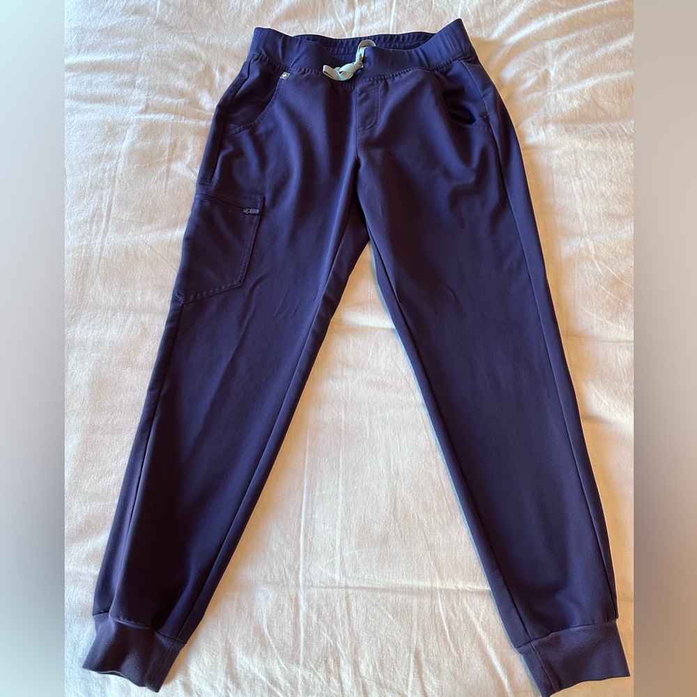 Figs Small Zamora Jogger Purple Shadow Scrub Bottom